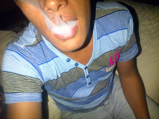 amo a esa mujer aunque yo ya estoy en su olvido :( Pin:267A958E Pin:2ADDE625 #AmoElRock #RealMadrid #Marihuana #AmoElReggae #ParezcoZombie