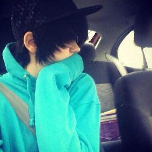 @karlasbooty2 is my cute friend Anime- Tea .Bands