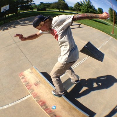 iSkateboard. I love harley Davidsons and thats pretty much it. Follow me.