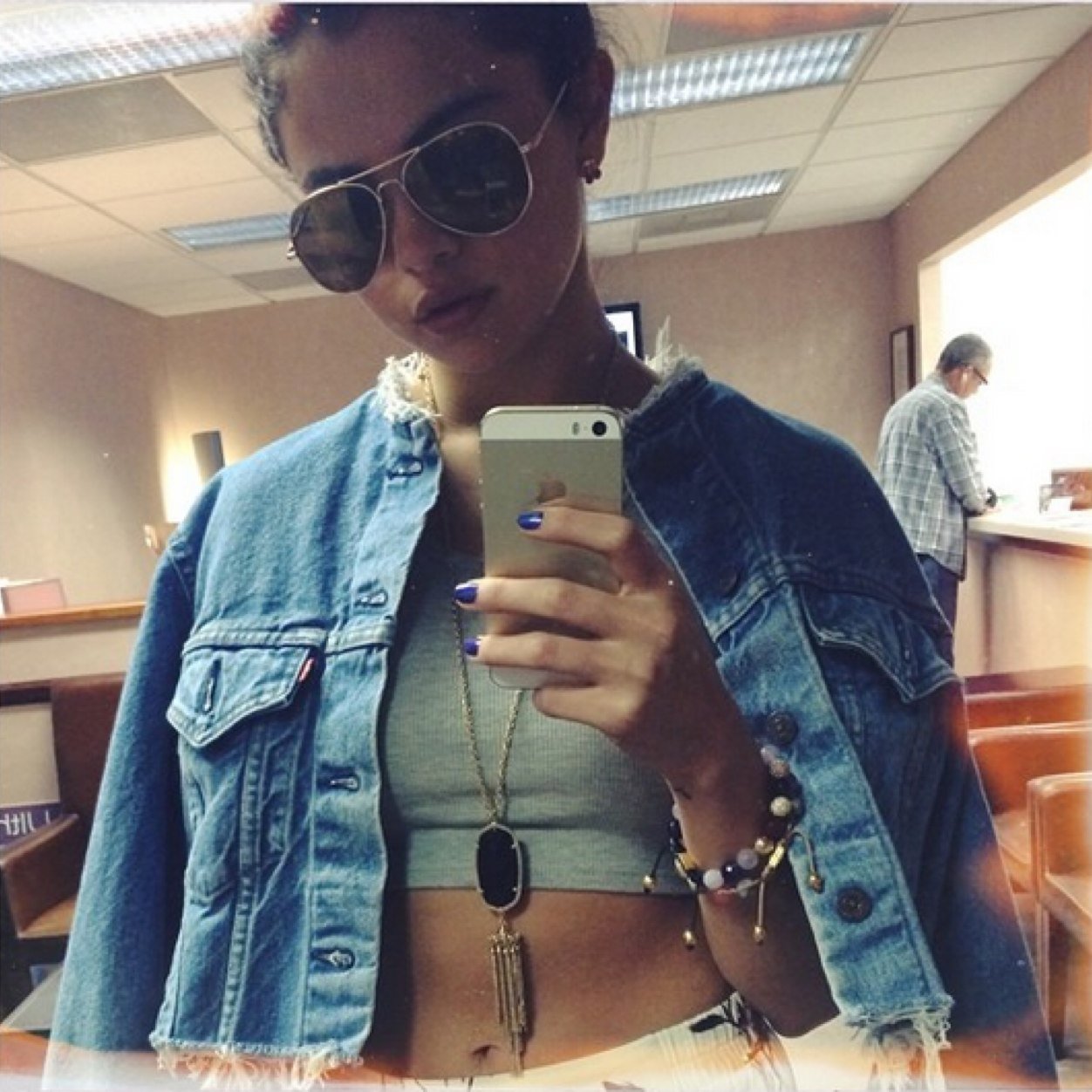 nowsellenur's profile picture. life is worth living