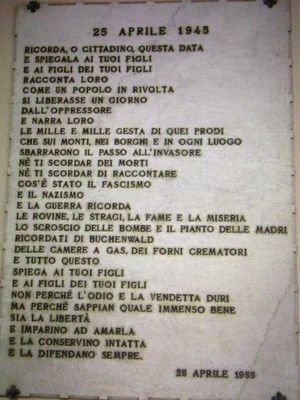 Amo Momò e i miei cuccioli, il mio lavoro, il cinema, il teatro e la mia Lazio!!! Ateo, antifascista e una volta anche comunista, poi il partito è svanito!!!