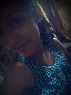 Segue q eu sigo de volta ;)                                            Rumo aos 400 seguidores                                             Add lah no facebook :