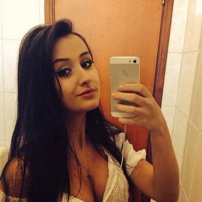 Mariana Nolasco, 16 anos. Meu anjo @educhociay seguiu *--* 15/10 *--*