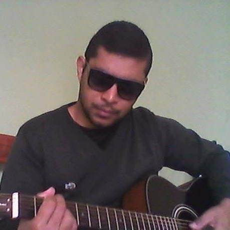 Menino levado pelo tempo sonhando em meio a luta que é a vida.