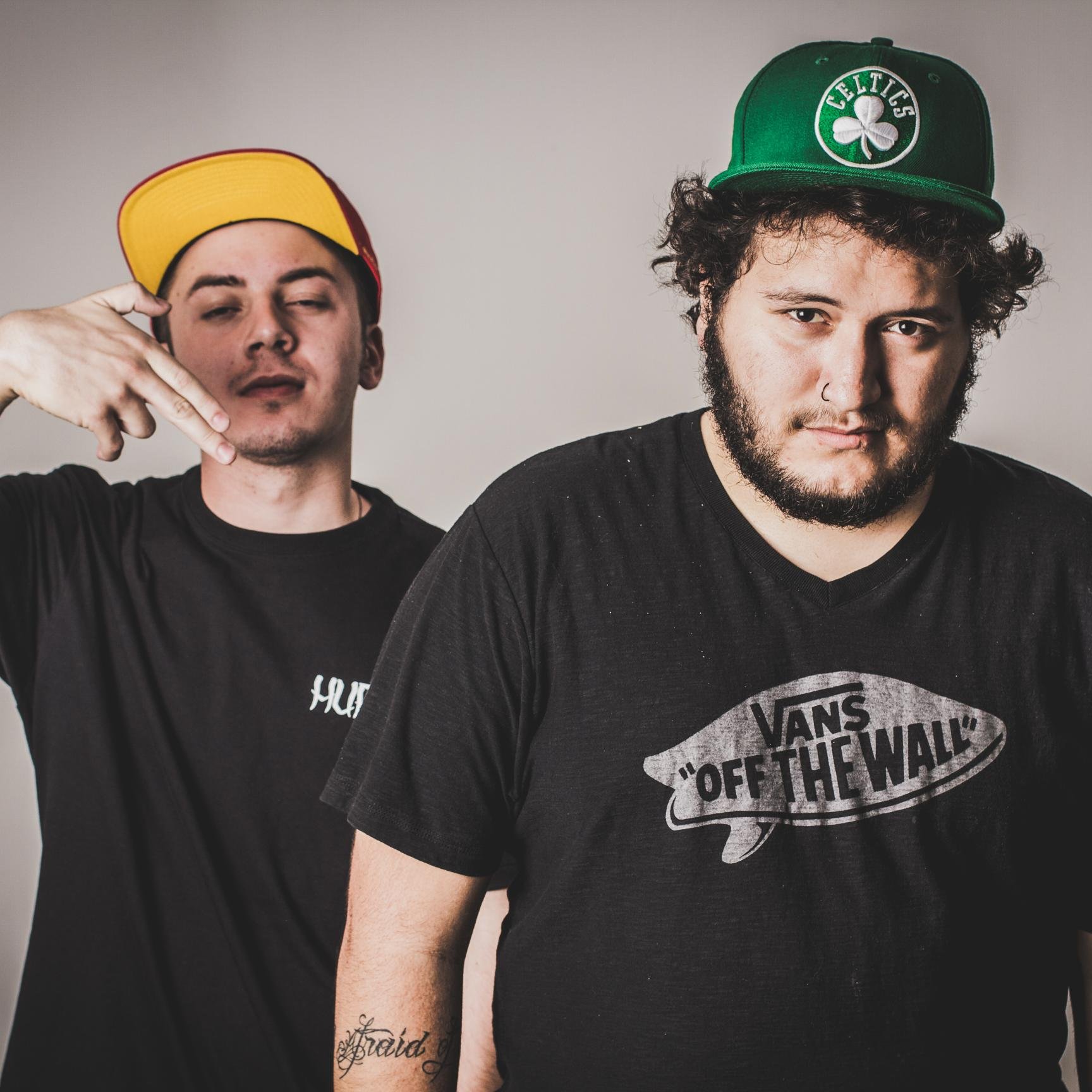 Macaco loco mistura de rap com musica alternativa!!!