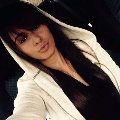 juliavielma's profile picture. 