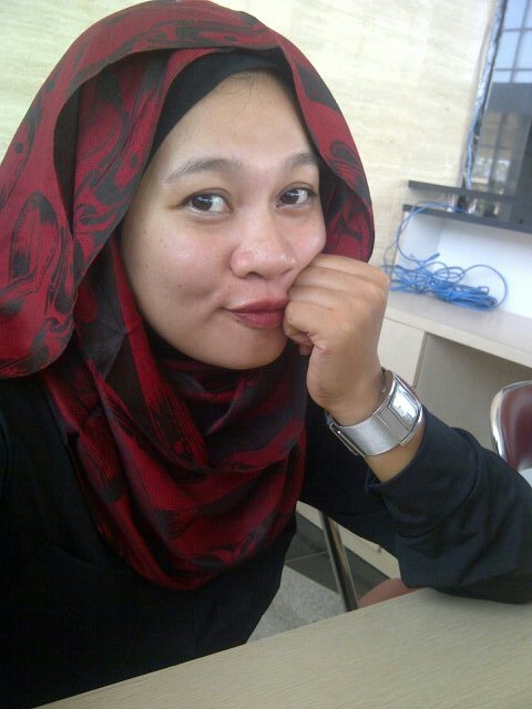 Mulai berhijab