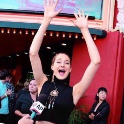 free follow from @shaiandtheosheo follow her and NOT this account:)