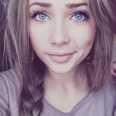 i like the color blue. im not a whore. im not like any other girl. i will speak my mind. if you wanna talk shit then say it to me on dm. i love LUKE HEMMINGS.