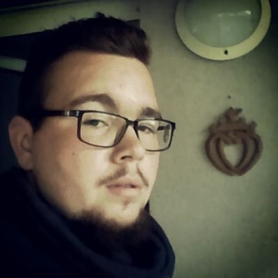 GDevelle's profile picture. la blessure se referme mais la douleur est toujours là même