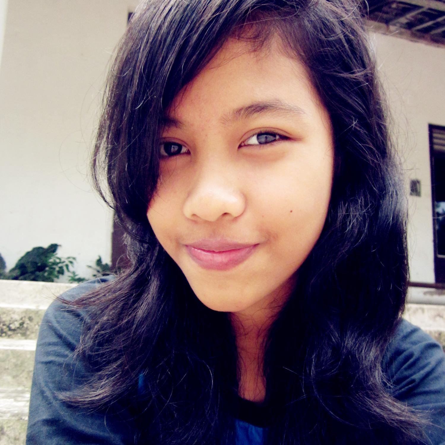 Hajijah Tri Handayani .MULTIMEDIA ESKADA. .
I'm ELF & DIRECTIONER INDONESIA ( Niall Jong Woon )