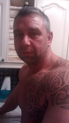 julian230nicho1's profile picture. 