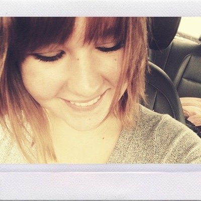 alexandrahigdon's profile picture. velma on the streets but daphne in the sheets