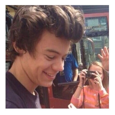 bc i love you im gonna give you a free follow // followme @cyclonehoran //