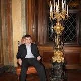 Vardanguide's profile picture. 