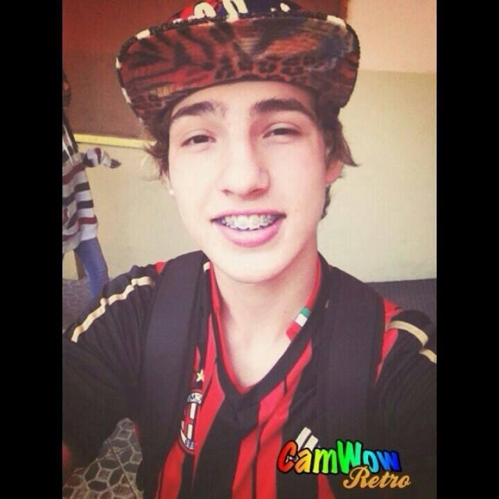 whats: 95379004