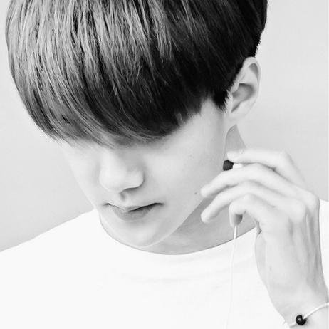 ohsehun ganteng y.