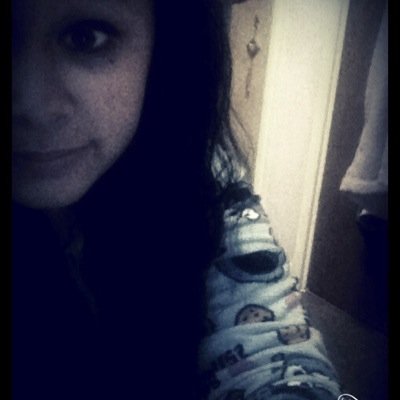 Follow me, i'll follow back|Live life like theres no tomorrow|Dont change for anyone!!|5SOS