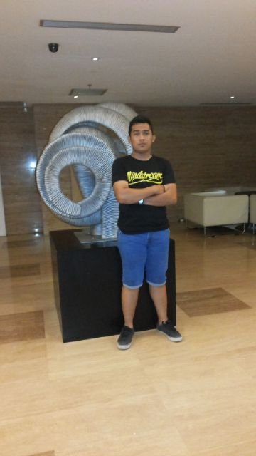 Nikmatin hidup muda u bro,nikmatin alam indahnya indonesia........