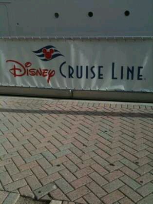 DwiCute0388's profile picture. 