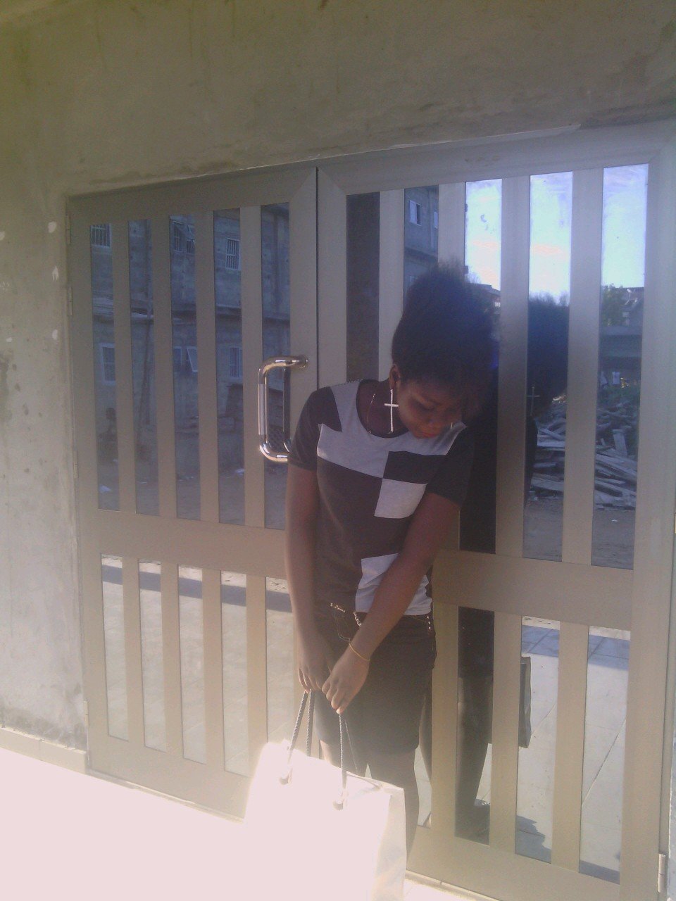 cool n gentle...caring n love to mingle wit pple ........am just meeeeeeeeee