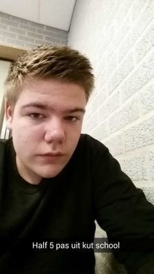 gekke dj hiero mc-mike. 
17 jaar oud.
volg me voor me muziek en alles