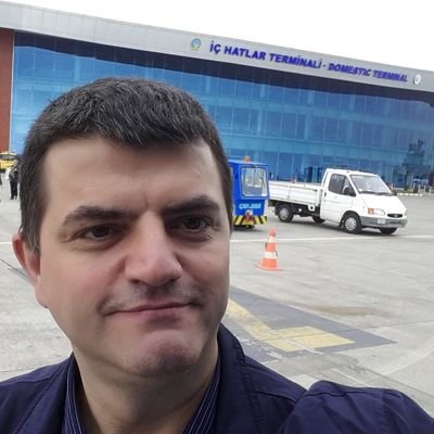 Gönlüm uçmak isterken semavi ülkelere,ayağım takılıyor yerdeki gölgelere..N.F.K.