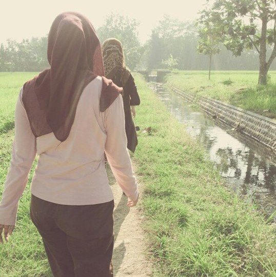 dinarpuss's profile picture. ♎ || not a girl, yet a woman