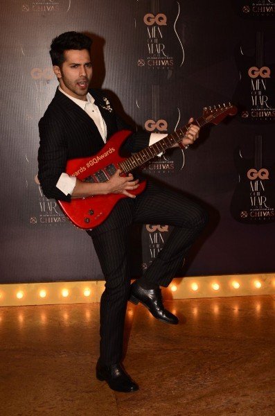 4_mominatariq's profile picture. You can never be PERFECT, but you can always be BETTER.