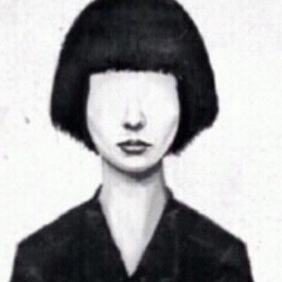كلهم عتمه امي وحدها الضي .