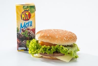 rickyricuras1's profile picture. elaboramos los más deliciosos refrigerios a excelentes precios. 3015947098