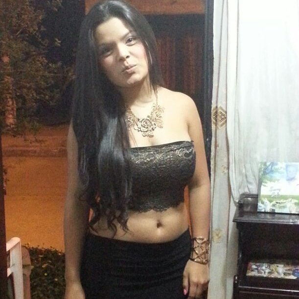 Estudiante de Derecho
 Bendecida por ti Dios.