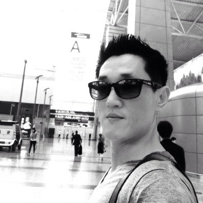 노무현. 음식을 버리게 될까봐 반찬그릇이 비어도 못가져오게 하고, 식사시간에 늦게 오게되면 미안해 하고, 청와대 주방팀을 쉬게 하기위해 일요일은 직접 고구마와 라면으로 아침을 준비하던 사람.대통령 노무현