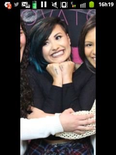 Os melhores fandom's!! Demi, Ariana, One Direction, 5Sos , The Vamps, Katy, miley, magcom,Justin etc !