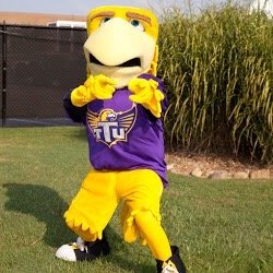The OFFICIAL Twitter acct of the TTU FINALS FLASH RAVE 
**Monday of finals meet @ 9:45pm n front of Vope Library @10:00pm we rush n & rave 2 relax before finals