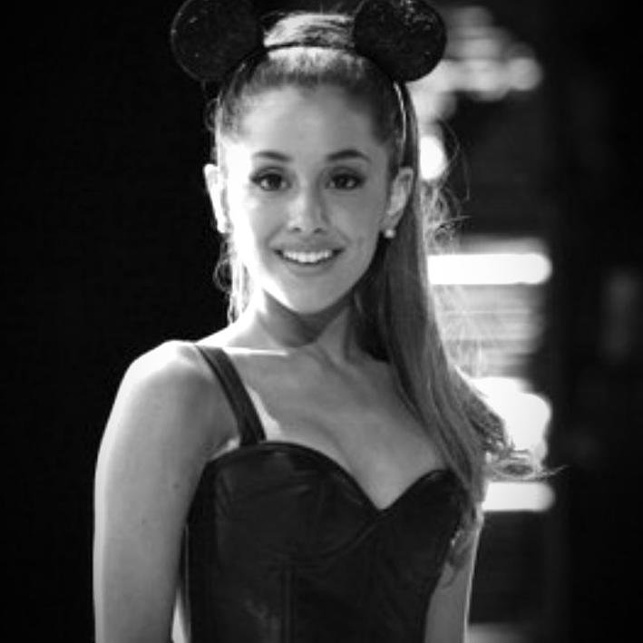 Ariana i love you(♥‿♥)