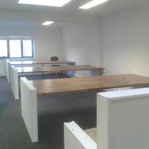 Eves Carpentry, based in Poole, Dorset.
We take care of any jobs you require, fencing to decking, flooring to refurbishing, we will keep your house smiling.
