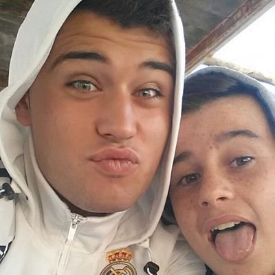 ¿Mi madrid? ¡Por encima de todo! 1902❤. No temo al enemigo que me ataca, sino al falso que me abraza. Mi primita 03~. Futbol, como estilo de vida. ⚽