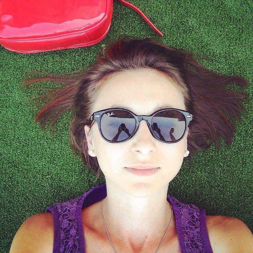 JulieRepetska's profile picture. 