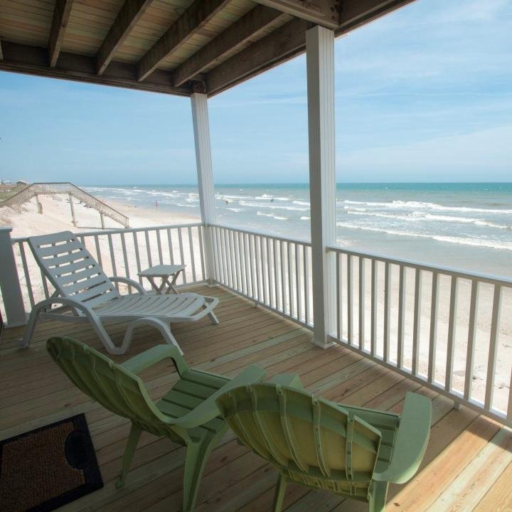 Rent an Oceanfront Vacation Home on North Topsail Beach. Newly renovated properties on the spectacular beach of beautiful Topsail Island in North Carolina
