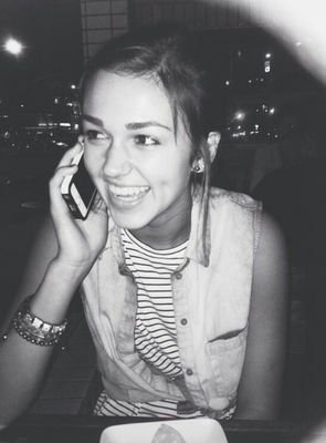 xEvangelineDF's profile picture. Look how he lights up the sky.