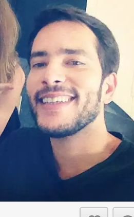 Queria fazer uma bio legal mais estava ocupada dizendo sim, eu aceito no meu casamento com o @bentomribeiro.OFICIALIZADO:17/08/12