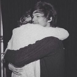 This account is about Larry Only! I Don't Hate Eleanor, I just don't ship her with Louis. I don't Hate ELEANOR