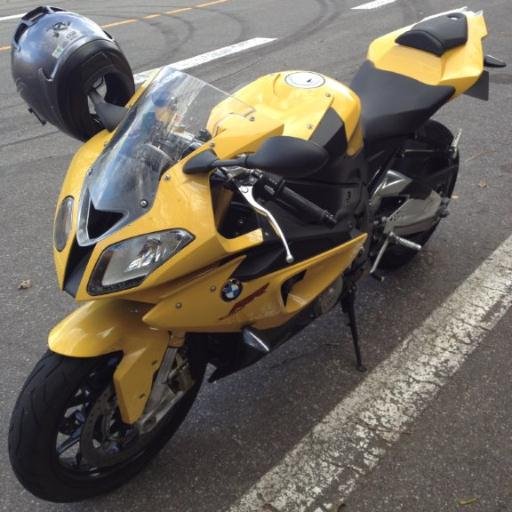 real_striker's profile picture. 無報酬サッカー選手。家計的な事情でMontjuich改とS1000RRを手放しました。為替トレードが日々心の糧です(･∀･)儲かったらまたバイクに乗りたい