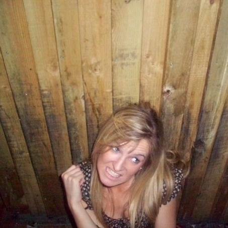 huhu! ich belinda! :P und jetzt wird getwittert! :D ich bin single, interessenten melden sich bitte auf http://t.co/Wre52dLmol  Nick: catwoman80