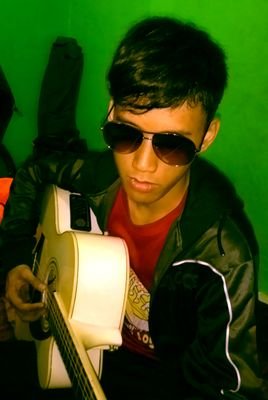 E6_Aline's profile picture. Mechatronic/PMA/12/music/anime/manga/simple