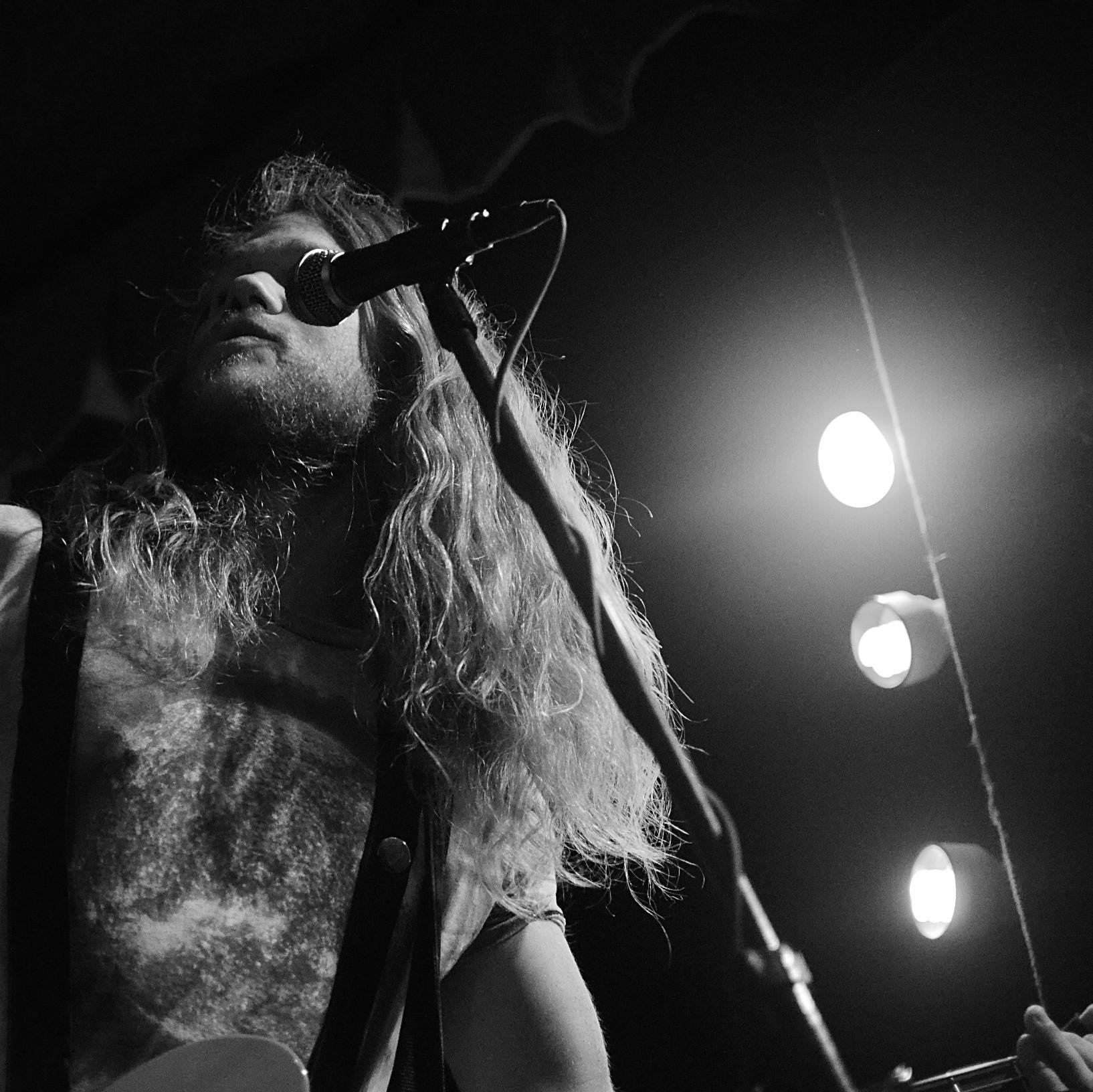 Hollywood Blanks is an indie-rock quartet from Baltimore. The band formed in
Winter, 2012, released their first EP in May, 2013, and are set to release their fi