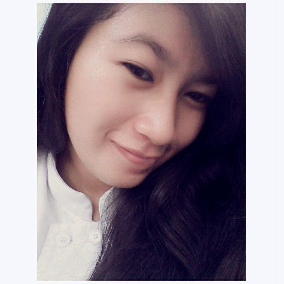 Studied at Telogorejo Nursing Insitute (S1 Ilmu Keperawatan)