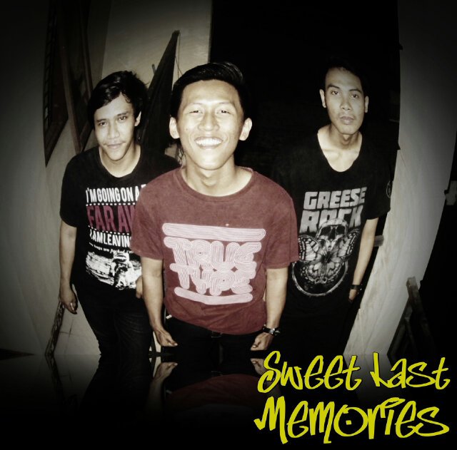 Since 2013 from South tangerang.       CP: ☎ 0857-806-934-03. Pin 292E51C6. most 3player