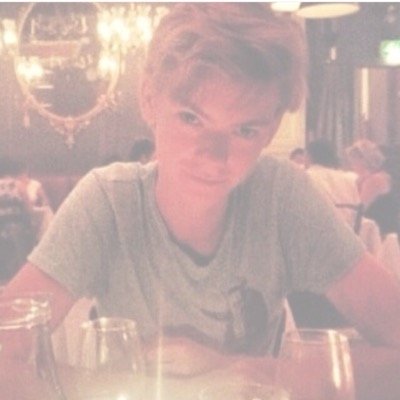 personal spam account for @newtsbooty ♡ follow that account instead ♡